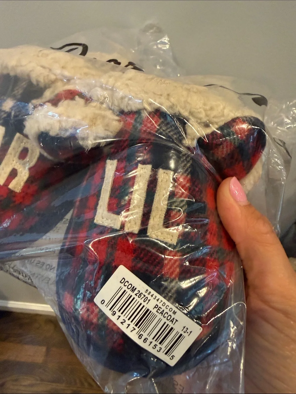 dearfoams cozy plaid